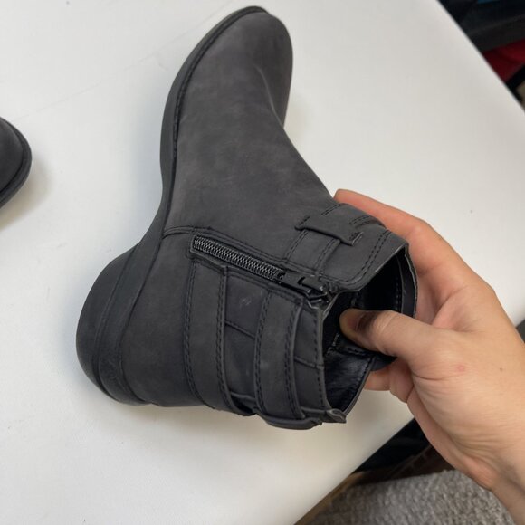 Merrell Westbrook Bluff Ankle Bootie Waterproof Side Zip Buckle Women's 9 Grey - Picture 11 of 13